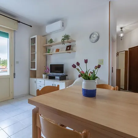 Apartman Guesthost - Lido Escape With Balcony X5! Lido di Pomposa