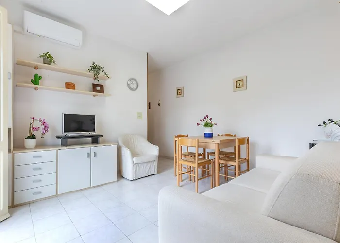 Guesthost - Lido Escape With Balcony X5! 리도 디 폼포사