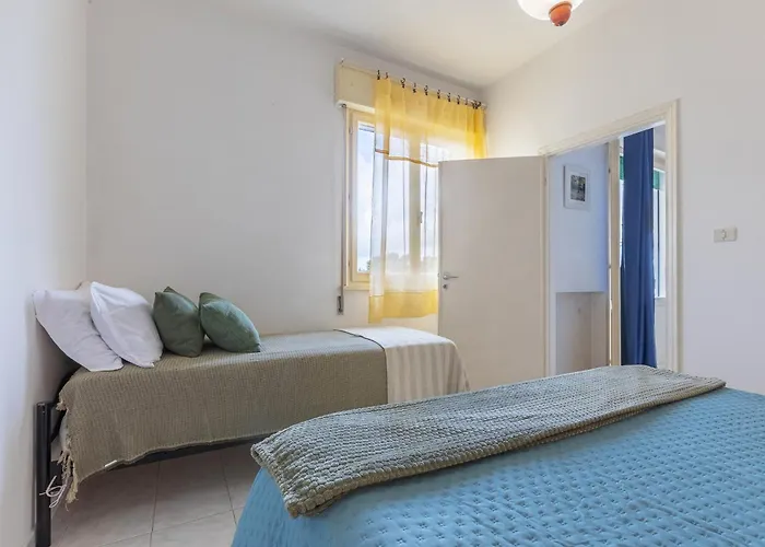 Guesthost - Lido Escape With Balcony X5! * Lido di Pomposa